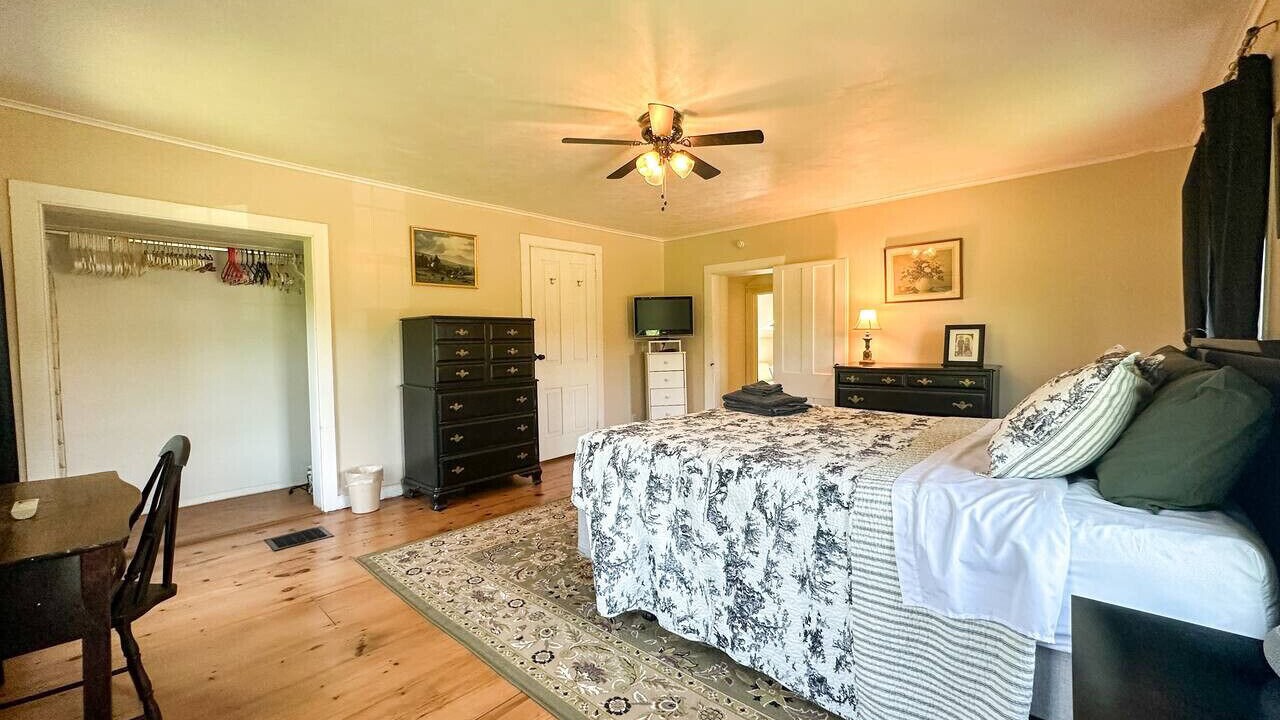Photo of Bedroom in Prattsburgh