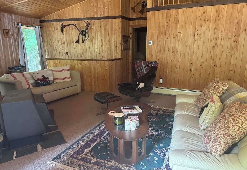 Photo of Livingroom in Ellsworth