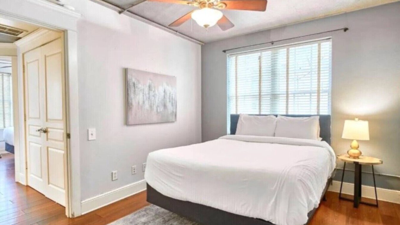 Photo of Bedroom in Oak Lawn