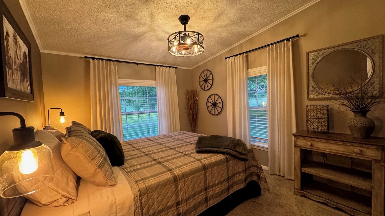 Photo of Bedroom in French Creek