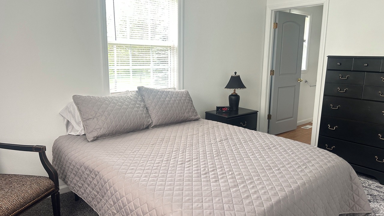 Photo of Bedroom in Cambridge Springs