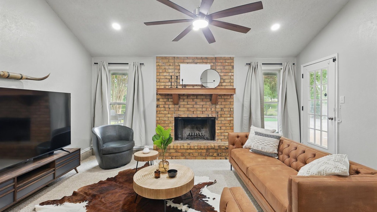 Photo of Bedroom in Garland