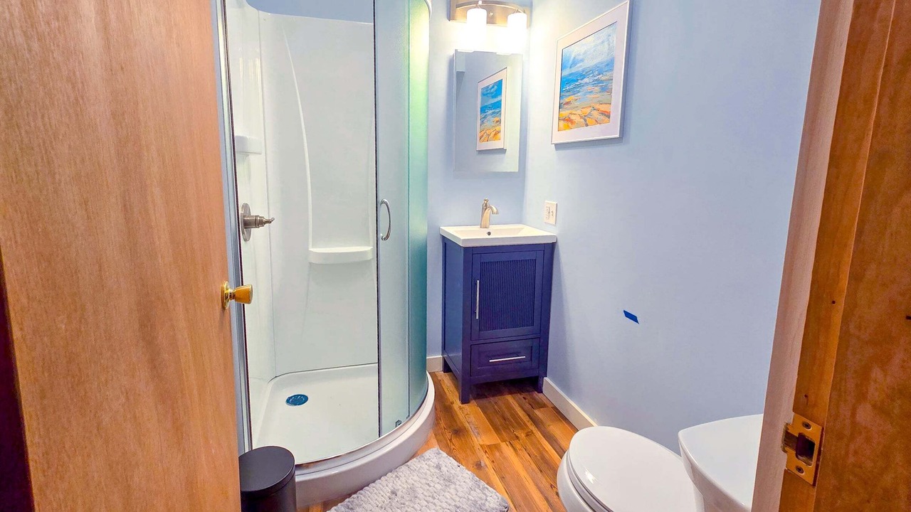 Photo of Bathroom in East Boothbay