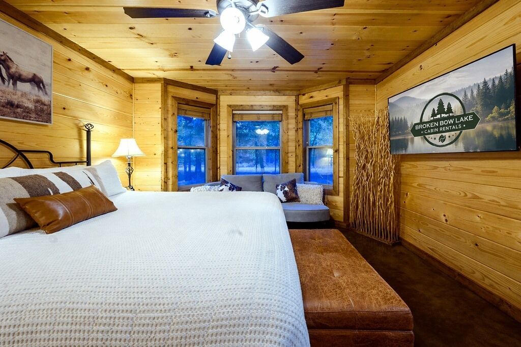 Photo of Bedroom in Hochatown