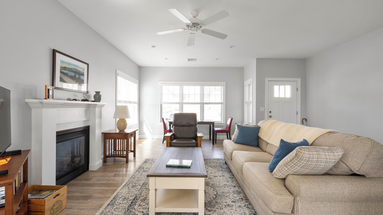 Photo of Livingroom in Arundel