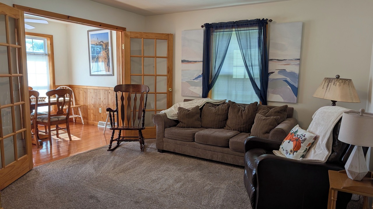 Photo of Livingroom in Edinboro