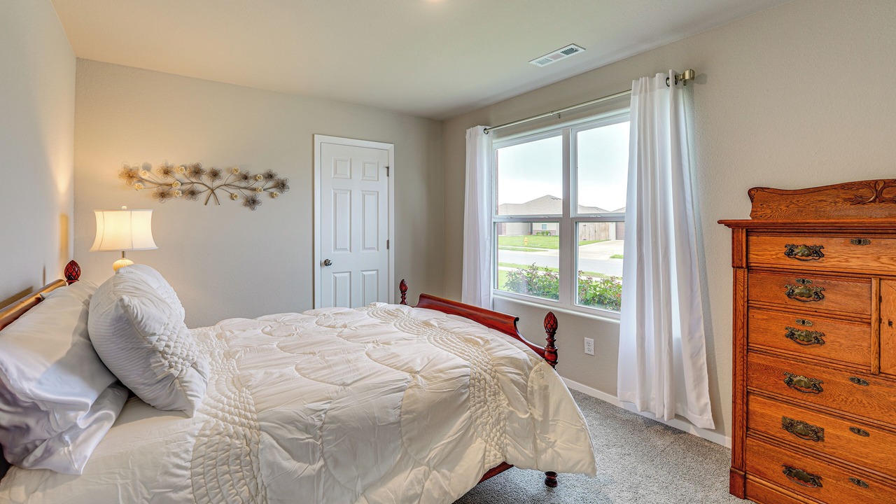 Photo of Bedroom in Siloam Springs