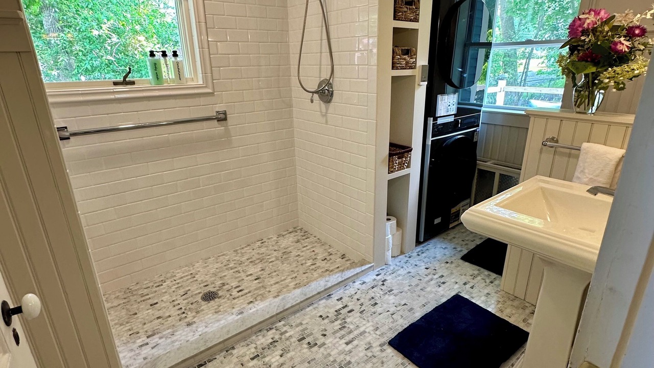 Photo of Bathroom in East Boothbay