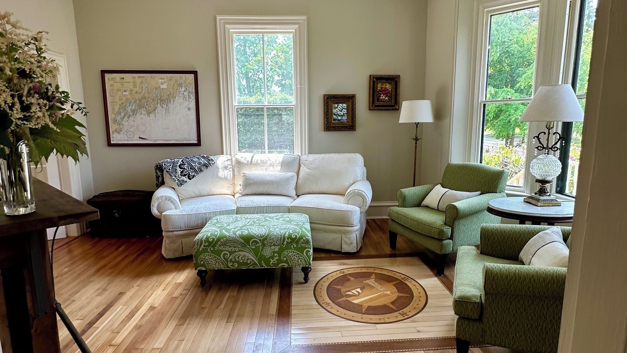 Photo of Livingroom in East Boothbay