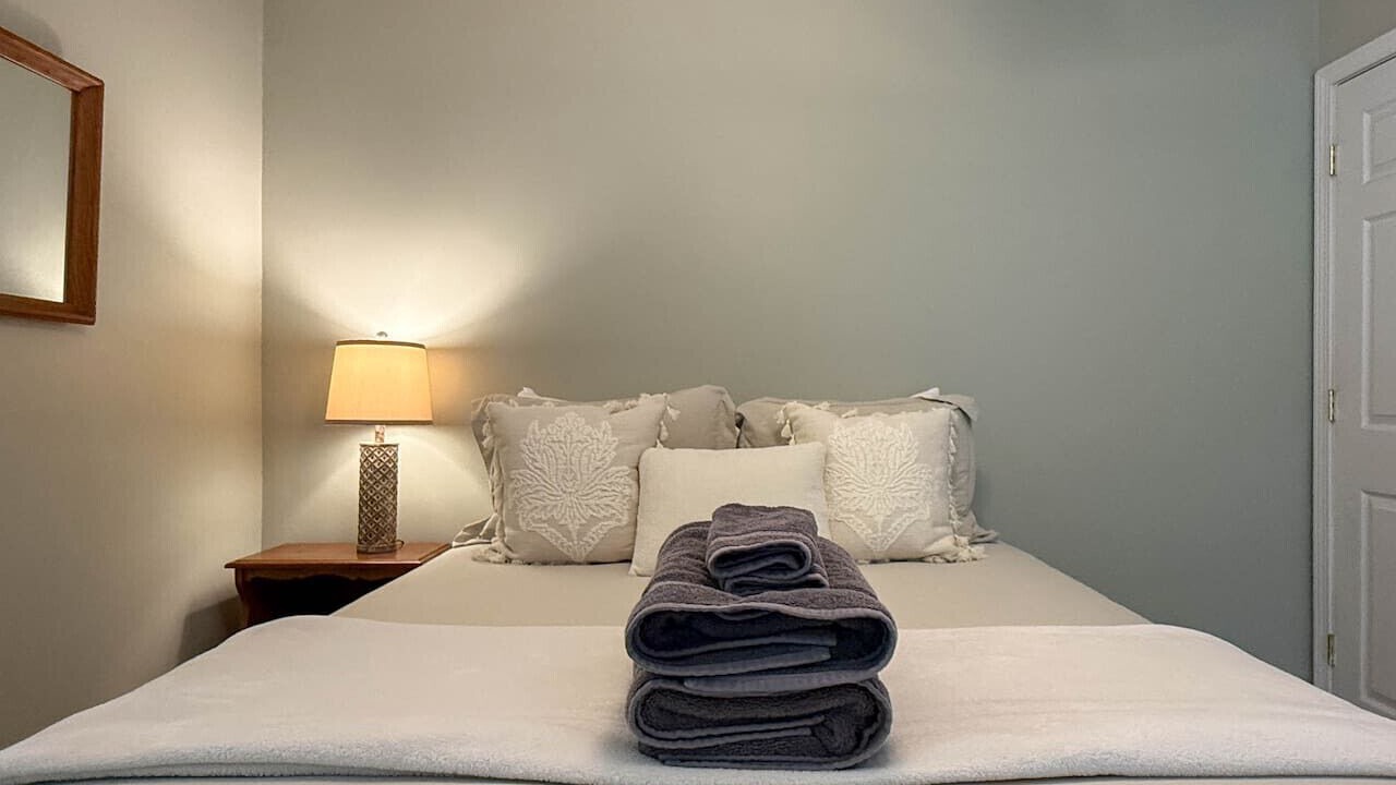 Photo of Bedroom in Center Conway