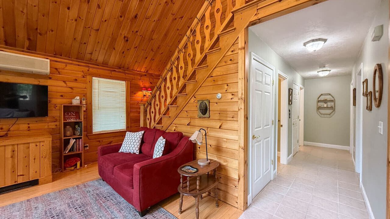 Photo of Livingroom in Center Conway