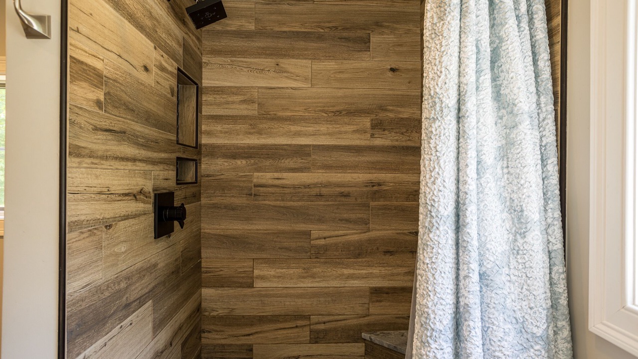 Photo of Bathroom in Center Conway