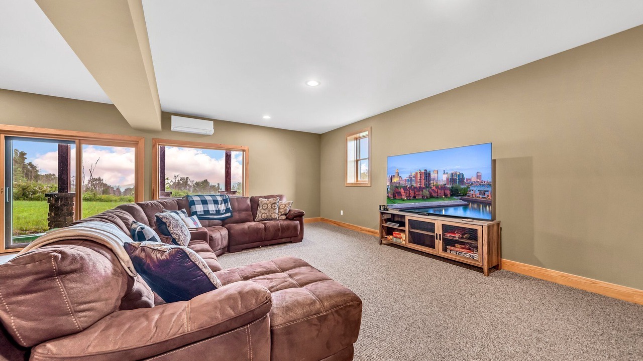 Photo of Livingroom in East Otto