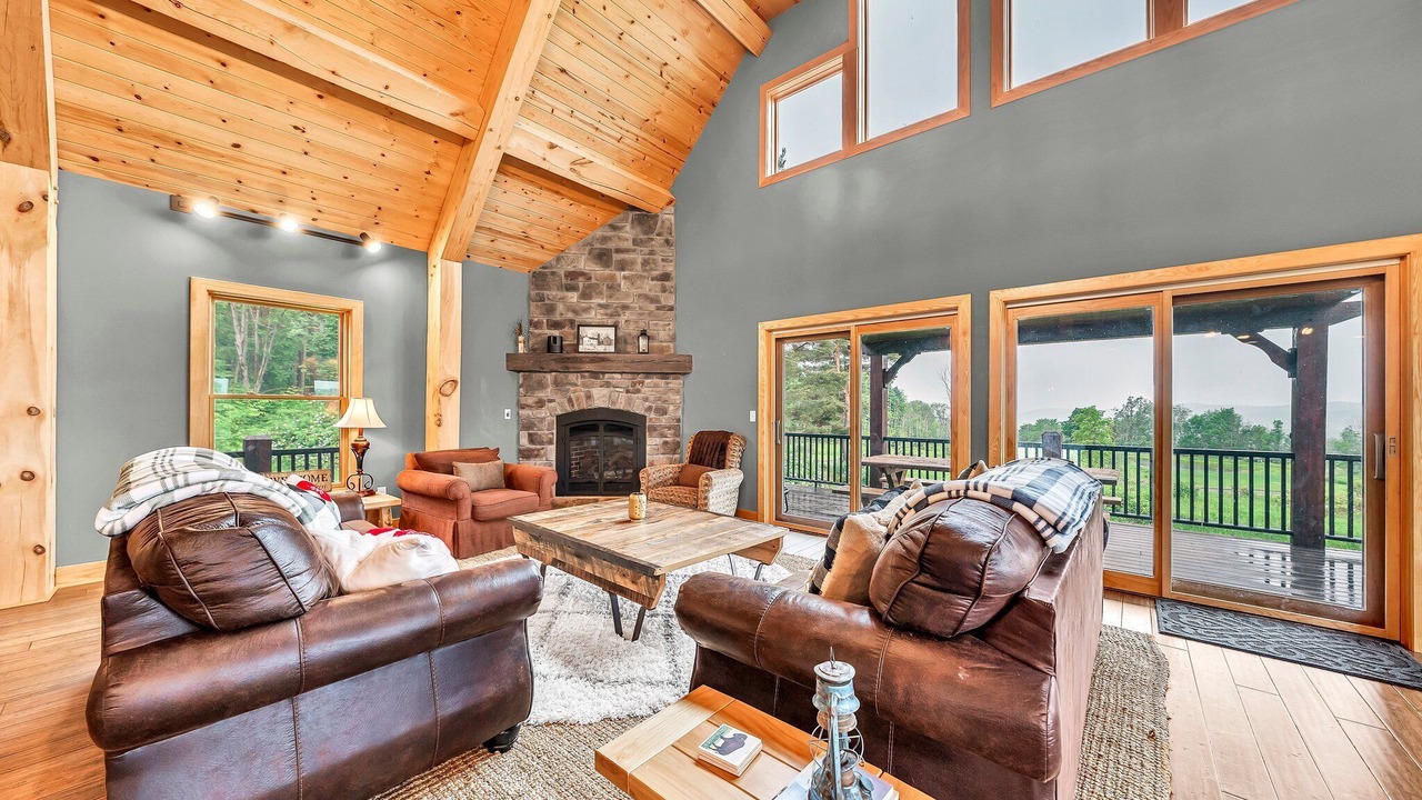 Photo of Livingroom in East Otto