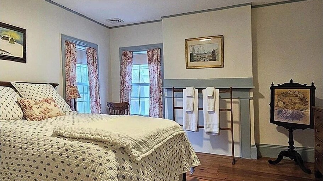 Photo of Bedroom in Damariscotta