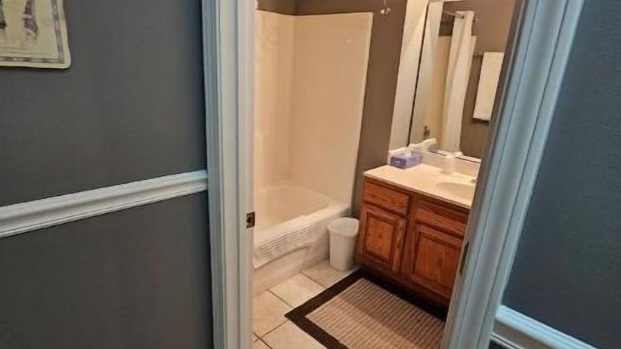 Photo of Bathroom in Skyland