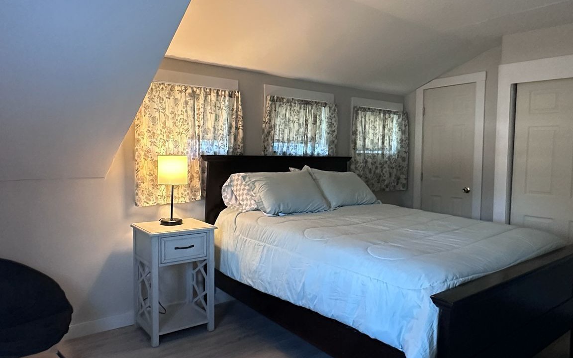 Photo of Bedroom in Glens Falls