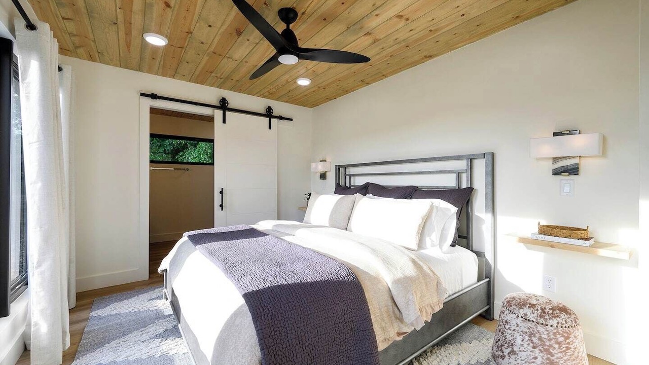 Photo of Bedroom in Broken Bow