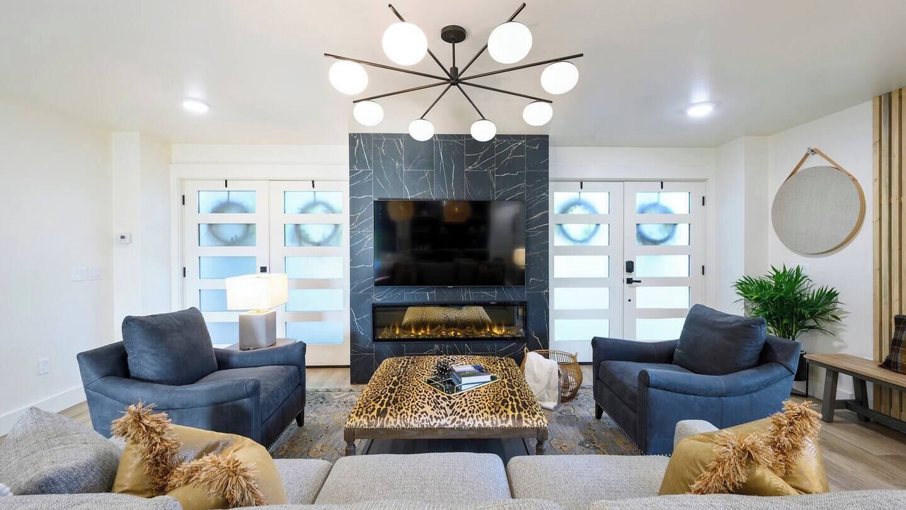 Photo of Livingroom in Broken Bow