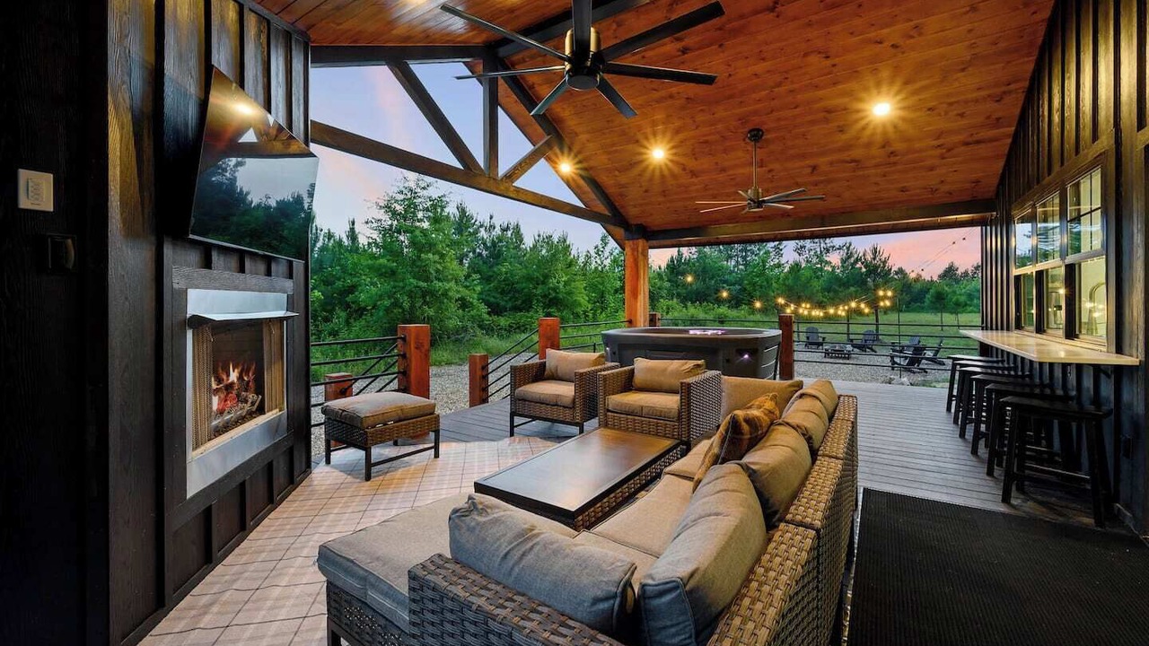 Photo of Livingroom in Broken Bow