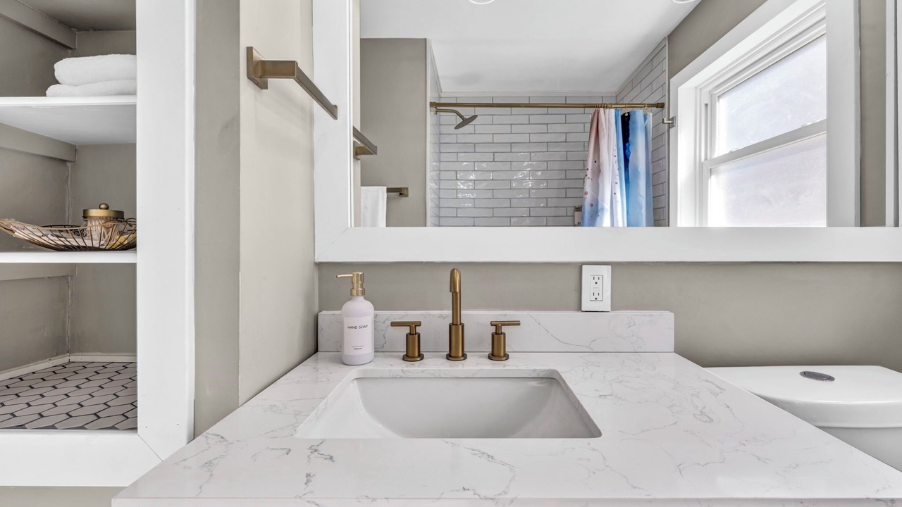 Photo of Bathroom in Euclid
