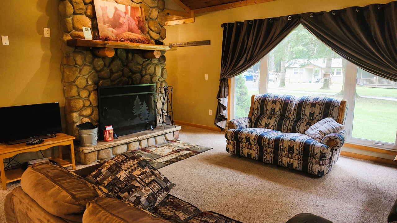 Photo of Livingroom in Tylersburg