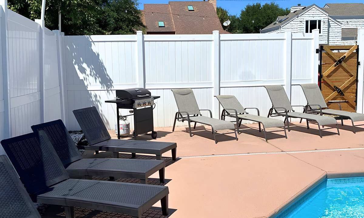 Photo of Patio Balcony in Willoughby Spit
