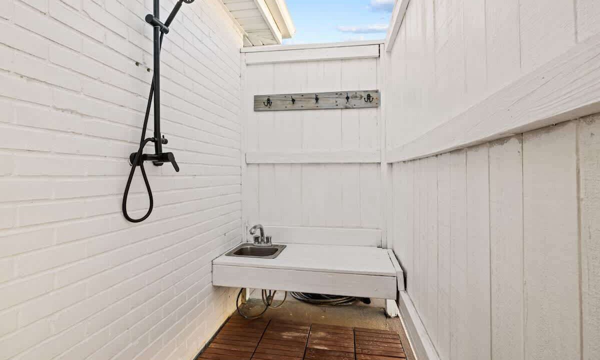Photo of Outdoor in Willoughby Spit