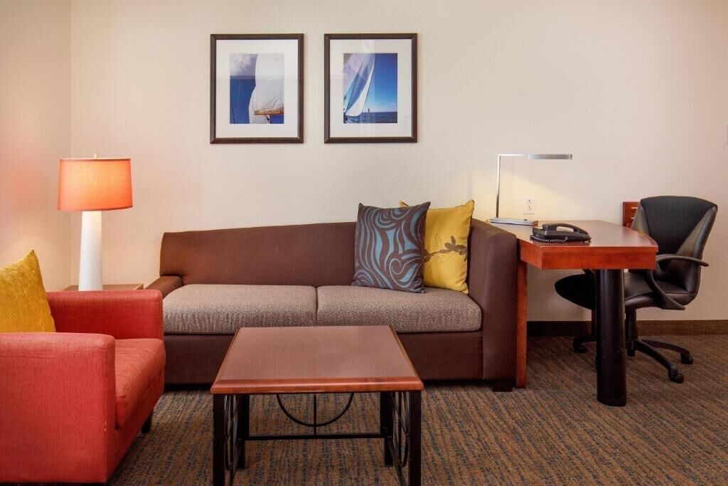 Photo of Livingroom in East Bayside