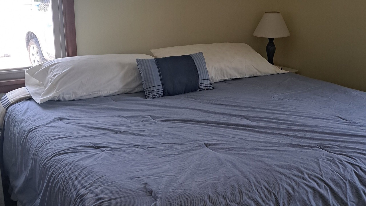 Photo of Bedroom in Angola on the Lake