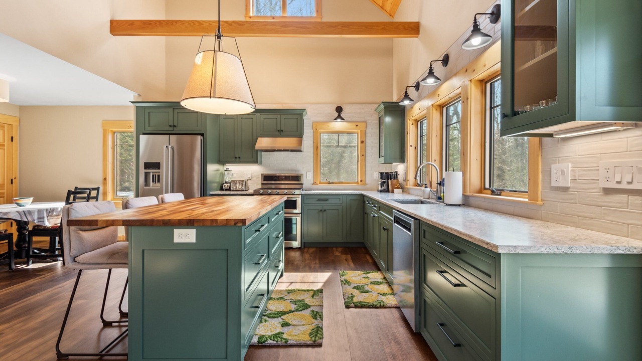 Photo of Kitchen in Rangeley Plantation