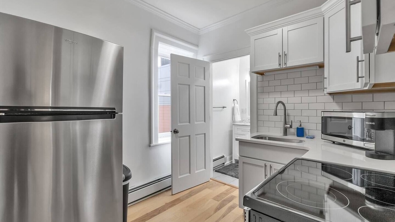Photo of Kitchen in Front Park