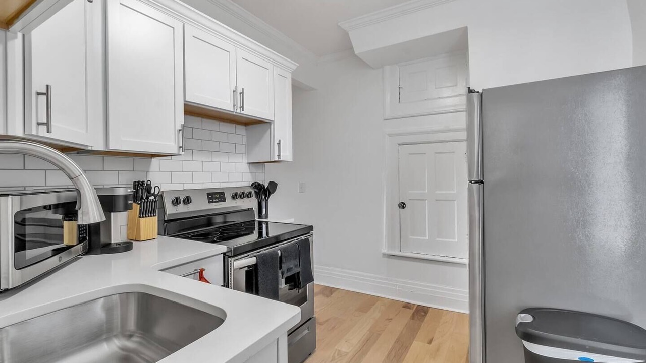 Photo of Kitchen in Front Park