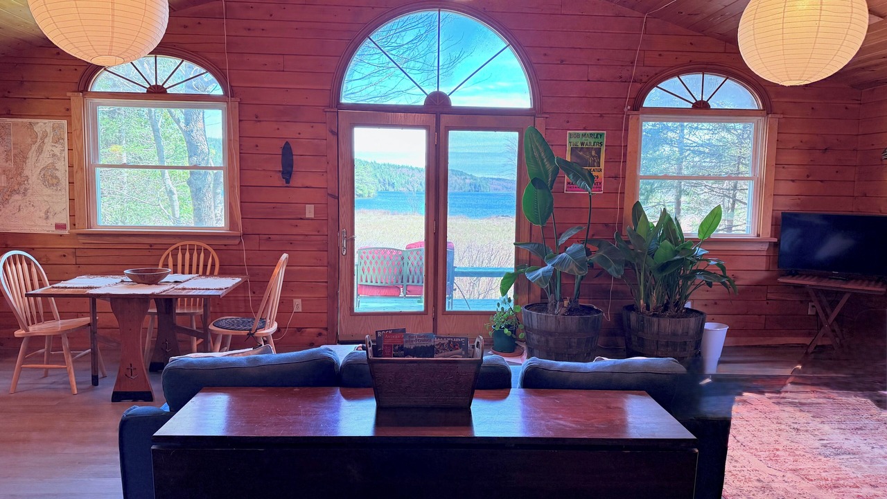 Photo of Livingroom in Seal Cove