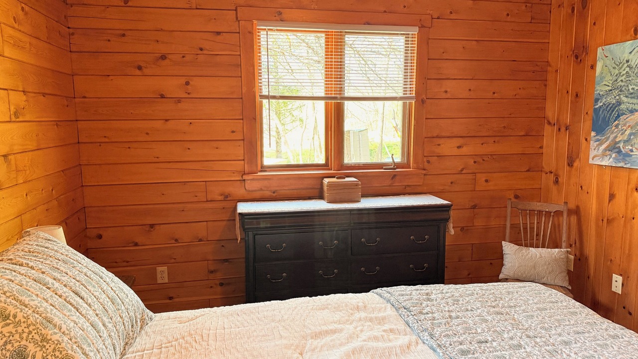 Photo of Bedroom in Seal Cove