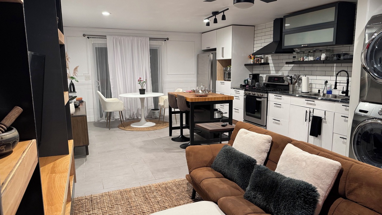 Photo of Livingroom in Madison