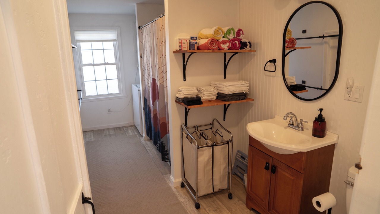 Photo of Bathroom in Town of Richmond