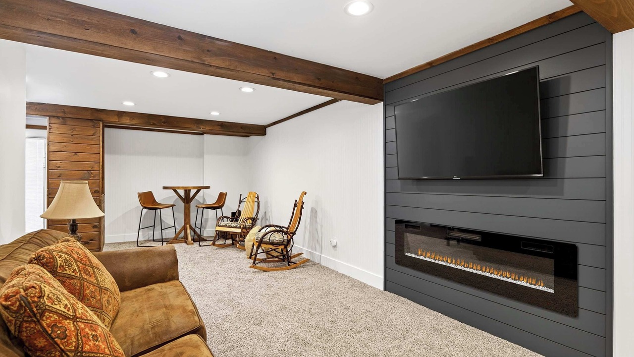 Photo of Livingroom in Ellicottville
