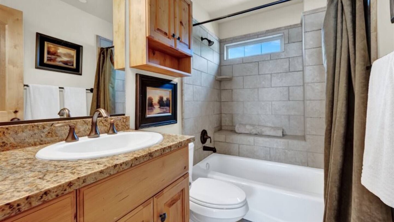 Photo of Bathroom in Wolf Creek