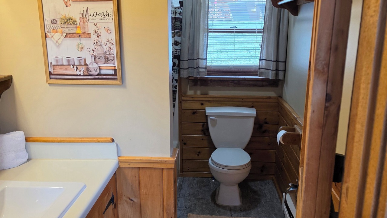 Photo of Bathroom in Gaines