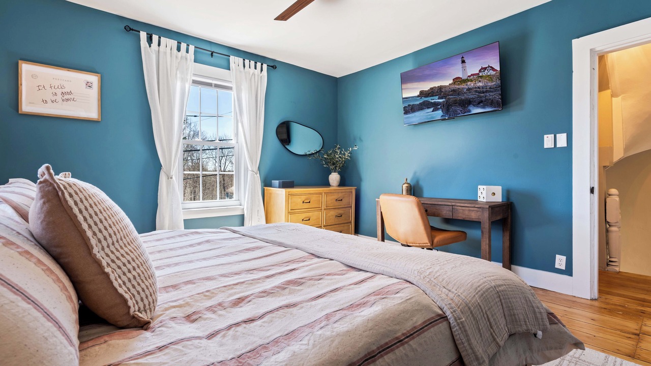 Photo of Bedroom in Westbrook