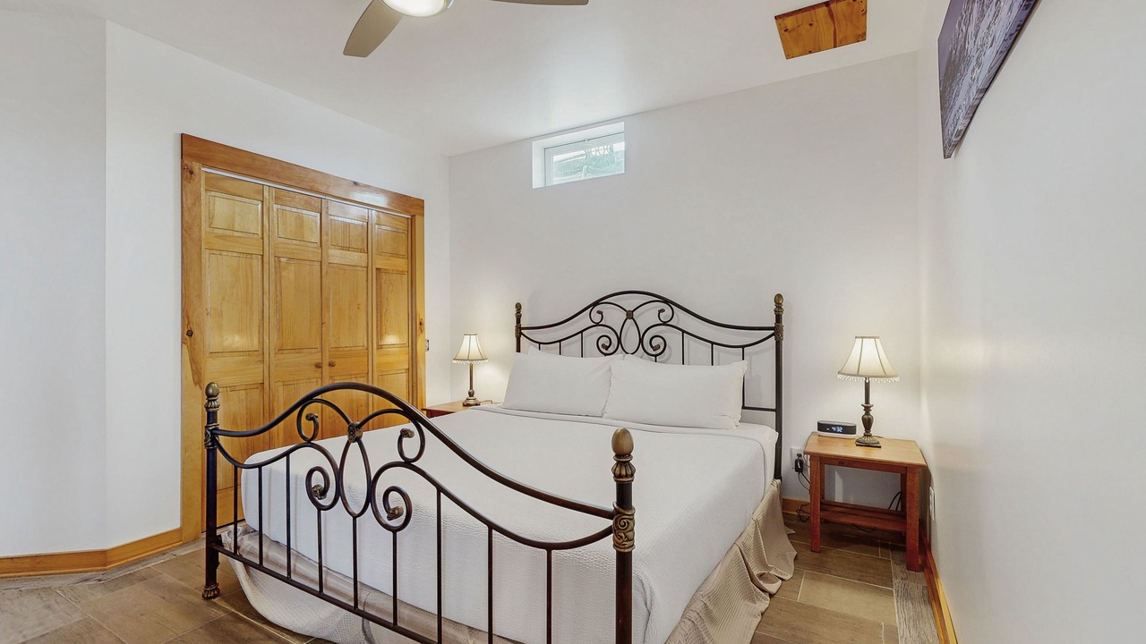 Photo of Bedroom in Bristol Hills