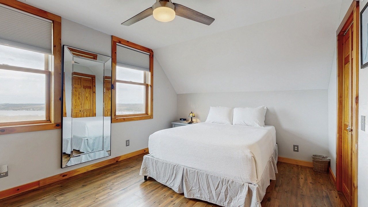 Photo of Bedroom in Bristol Hills