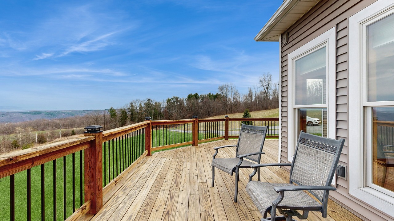 Photo of Patio Balcony in Bristol Hills