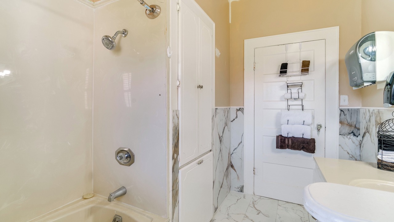 Photo of Bathroom in Vivian