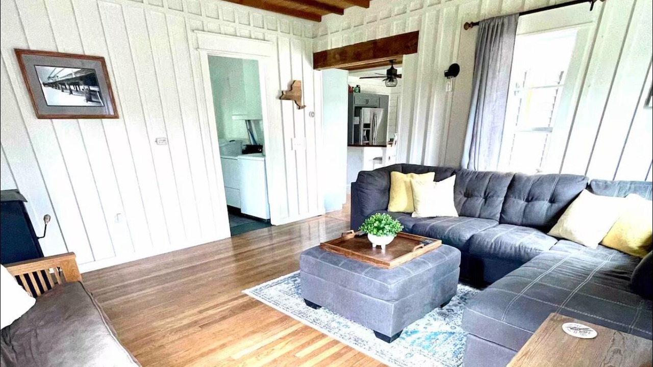 Photo of Livingroom in Hammondsport