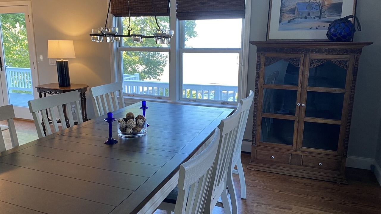 Photo of Livingroom in Glen Cove