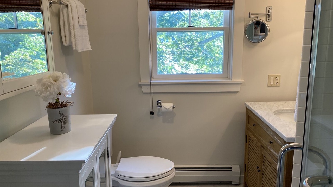 Photo of Bathroom in Glen Cove
