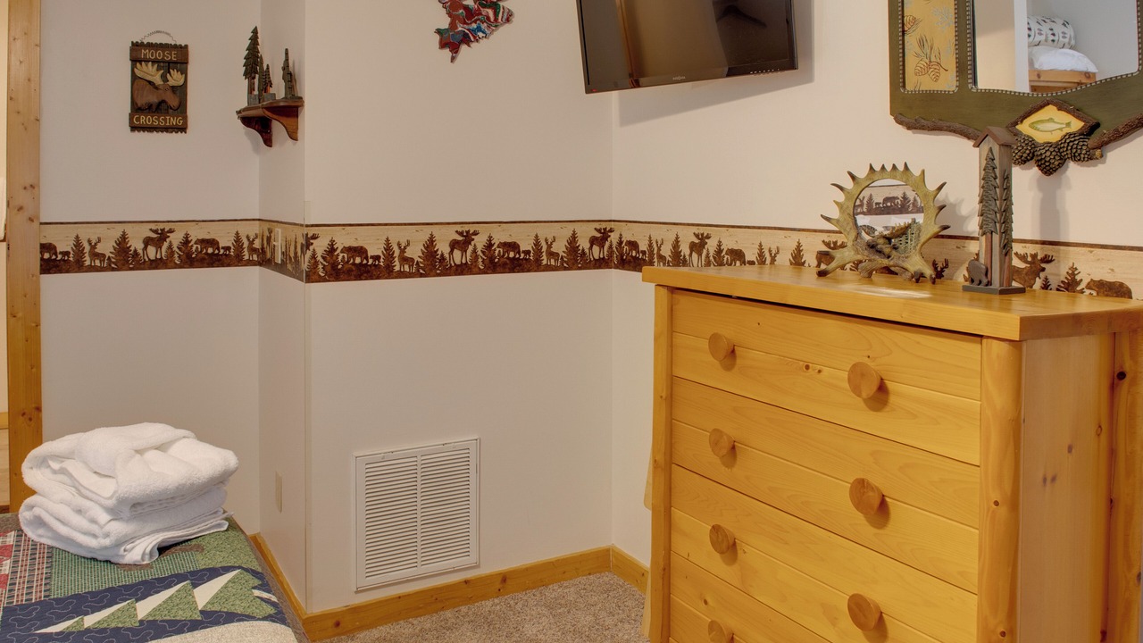 Photo of Bedroom in Black Bear Falls