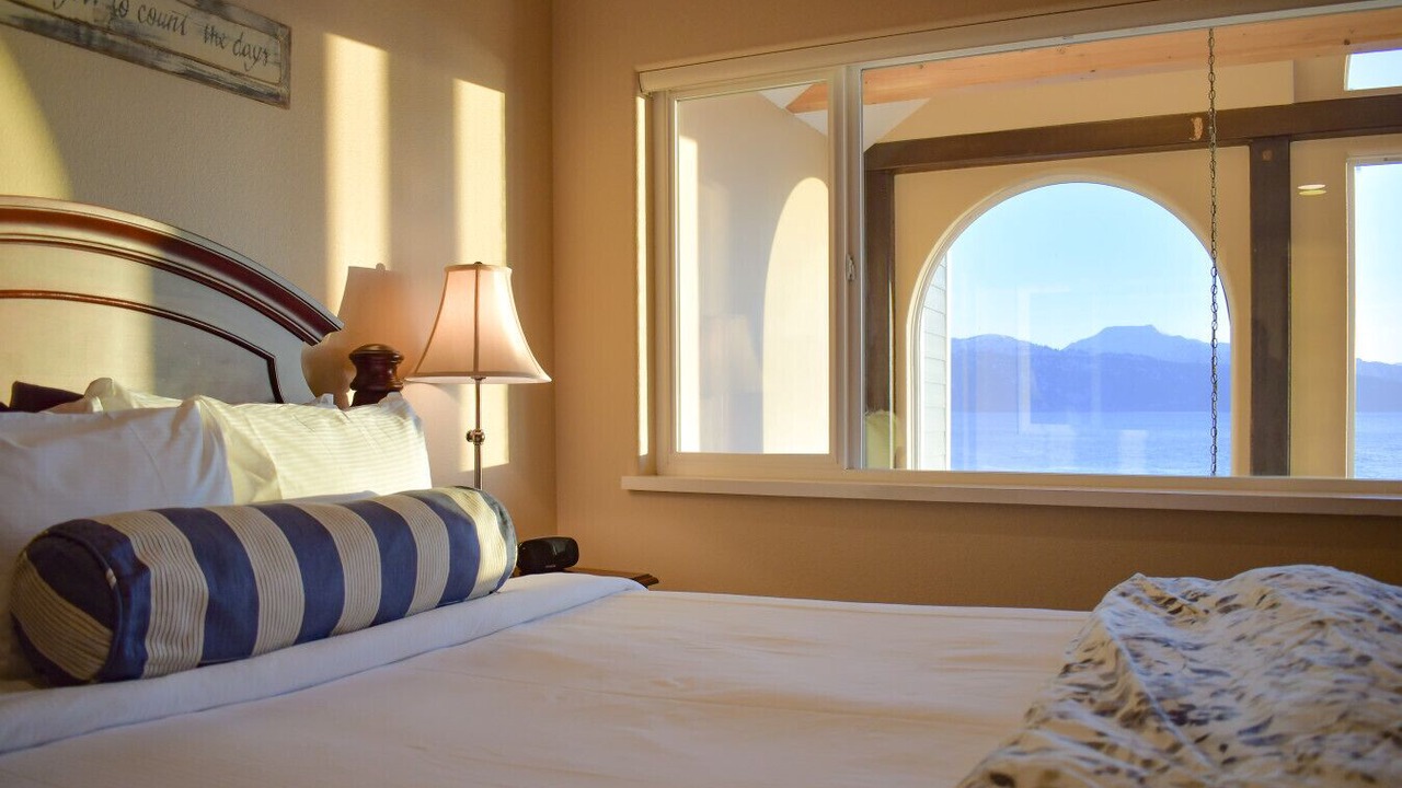 Photo of Bedroom in Homer
